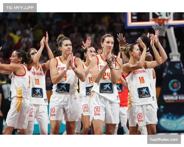 西班牙年轻阵容亮相 战术执行力出色